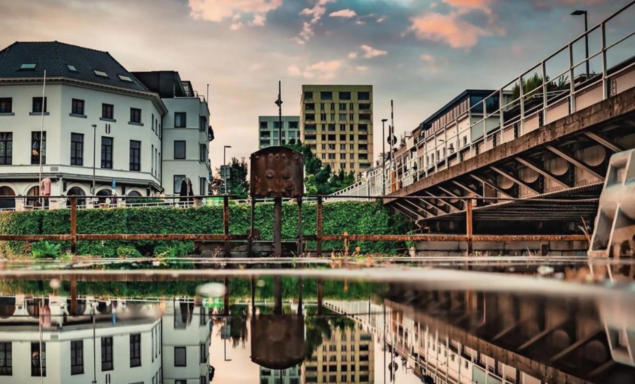 U Eat & Sleep Antwerp Hotel Exterior photo