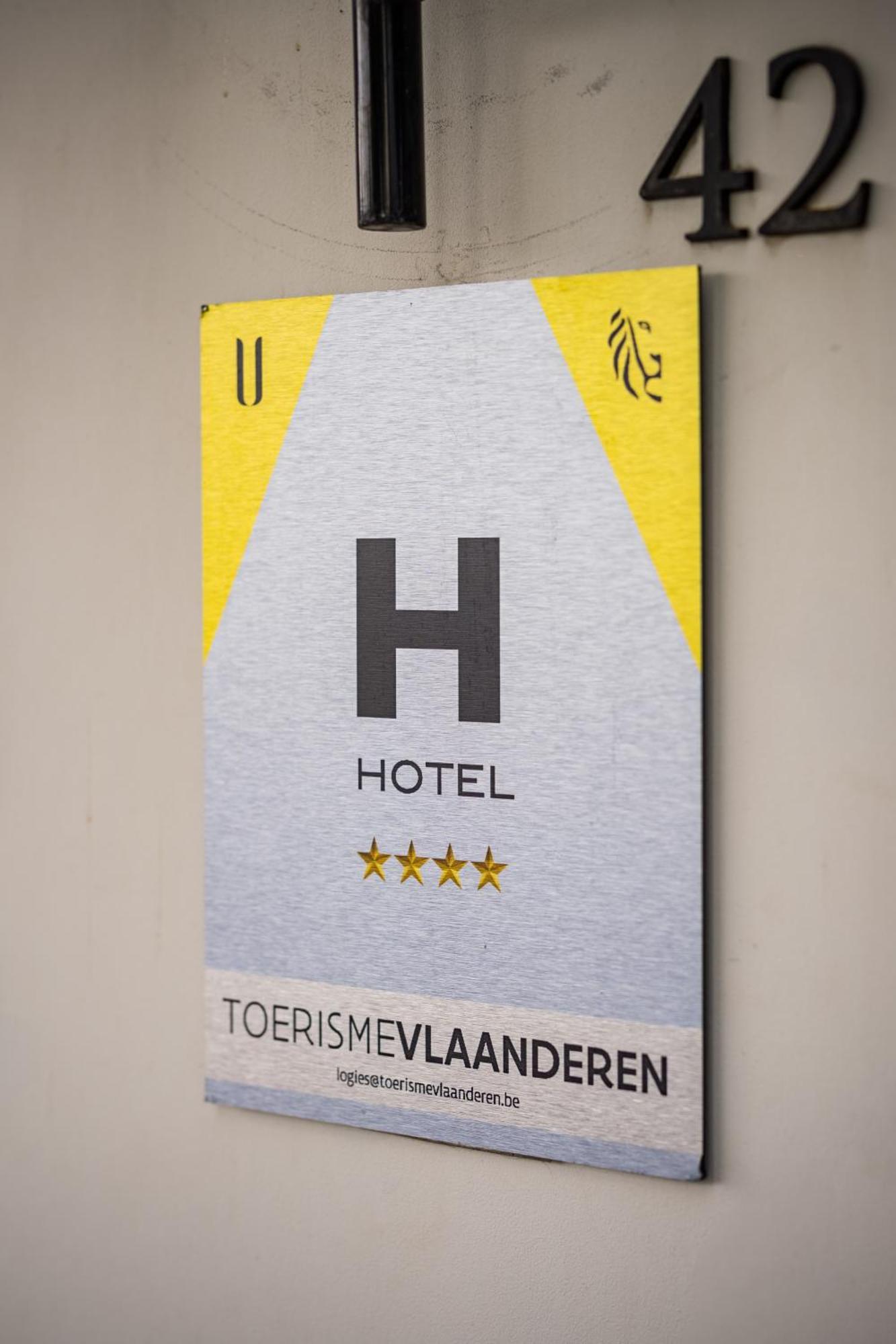 U Eat & Sleep Antwerp Hotel Exterior photo
